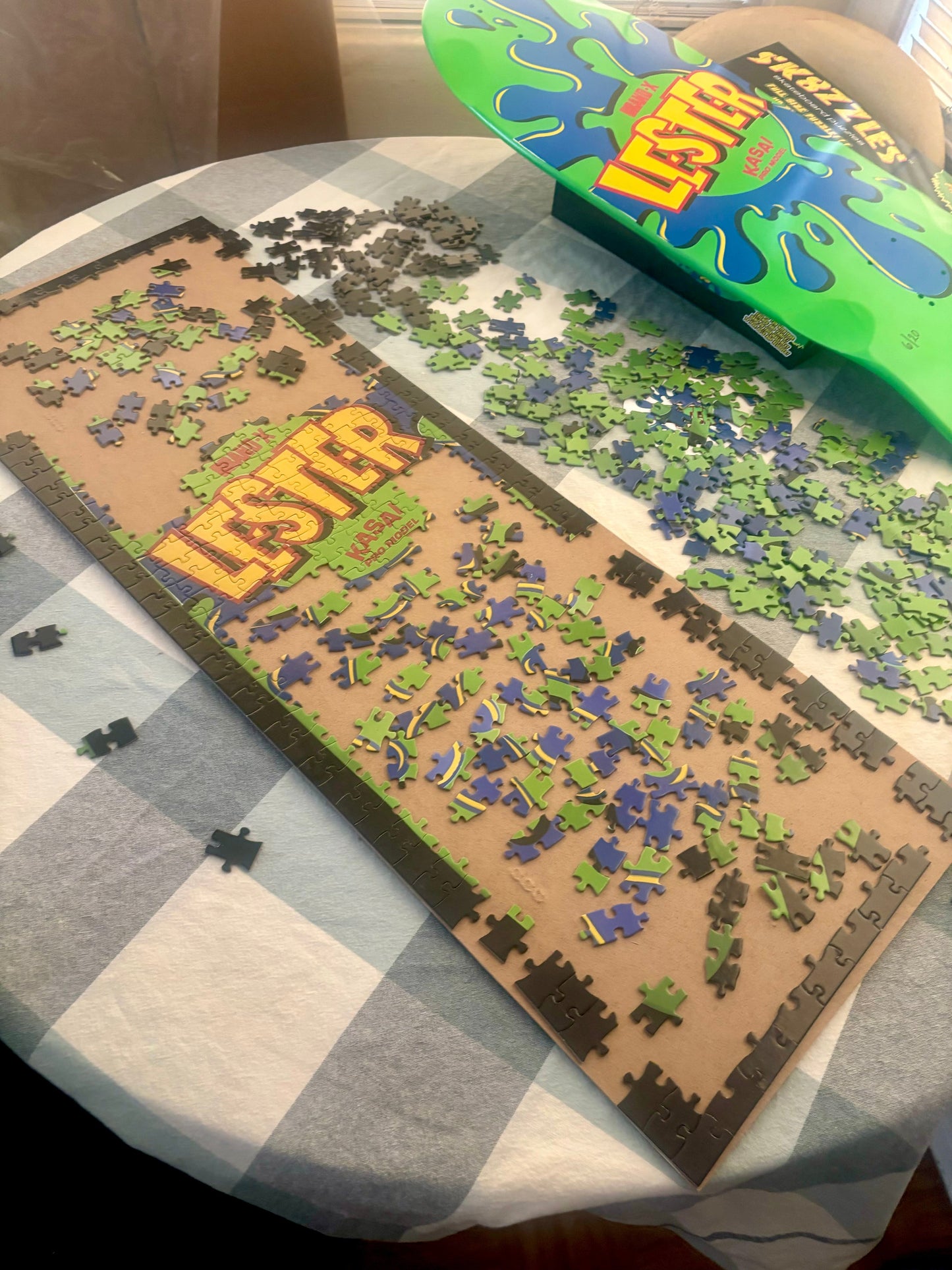 Lester Kasai Sk8zzle Skateboard Puzzle 12"x34"